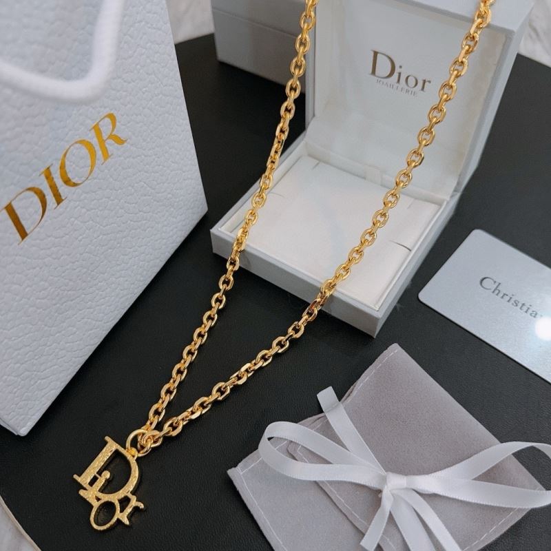 chr1st1an D10r necklaces